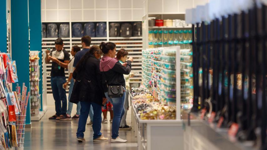 Paraná registra em novembro o 3º melhor tempo do País para a abertura de empresas